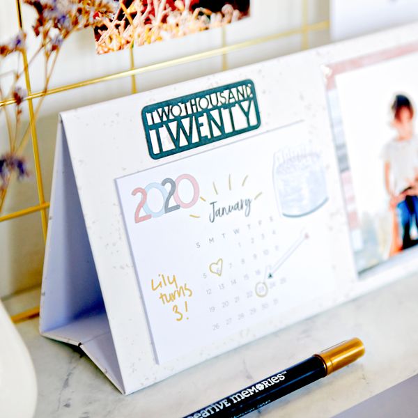 2020-desk-calendar-creative-memories-657381-02