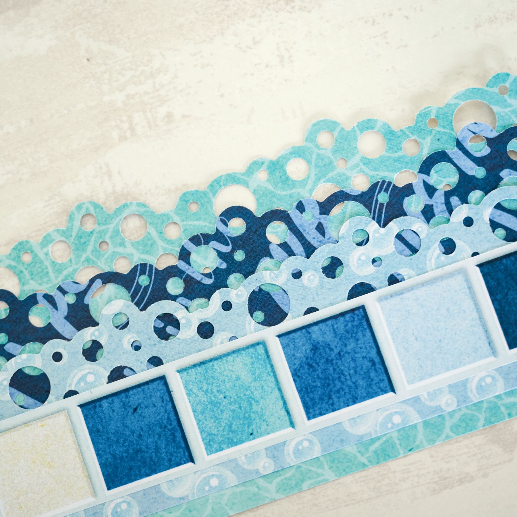 bubble scallop border punch